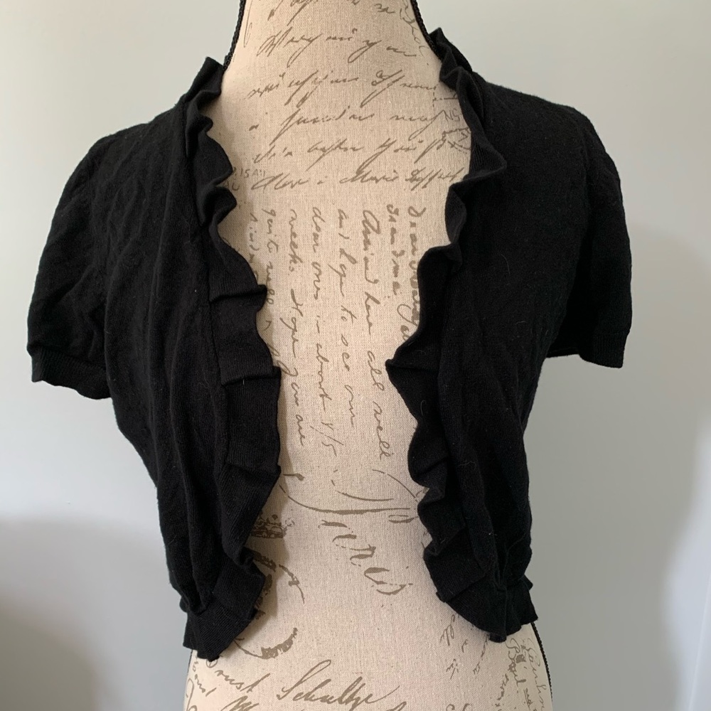 Cropped shrug